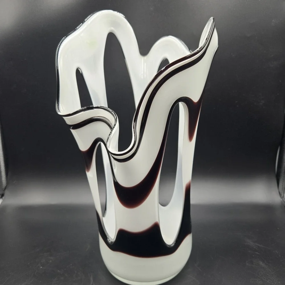 VTG‎ Jozefina Krosno Hand-Blown Art Glass Vase Erupt Series Zebra Swirl Maroon